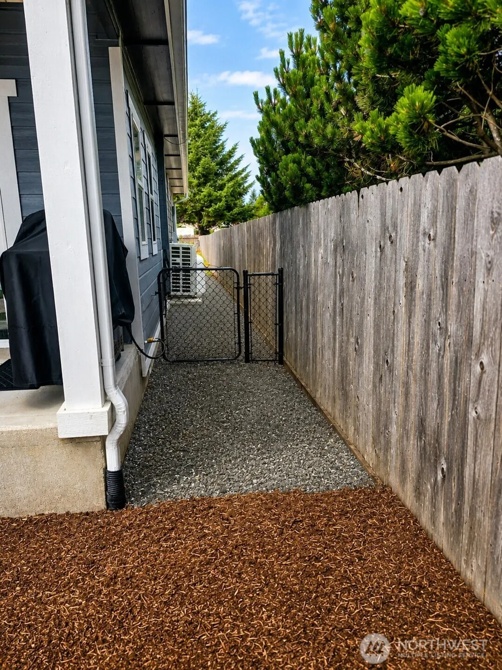 574 Weatherwax Loop NE Ocean Shores, WA 98569