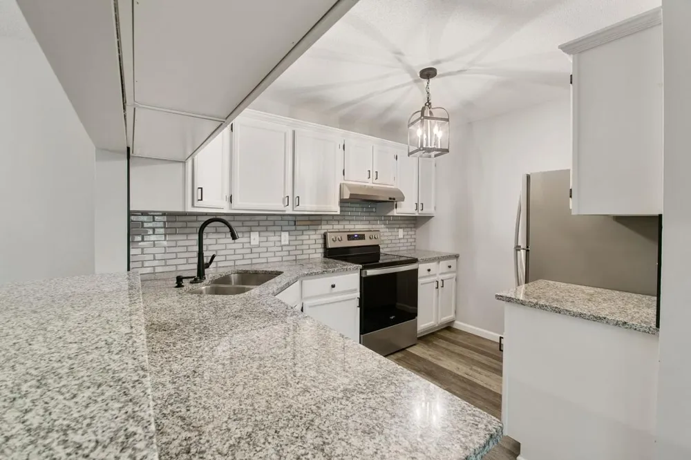 5942 Fernwood Street Shoreview, MN 55126