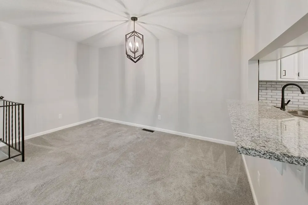 5942 Fernwood Street Shoreview, MN 55126