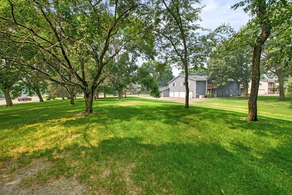 5942 Fernwood Street Shoreview, MN 55126