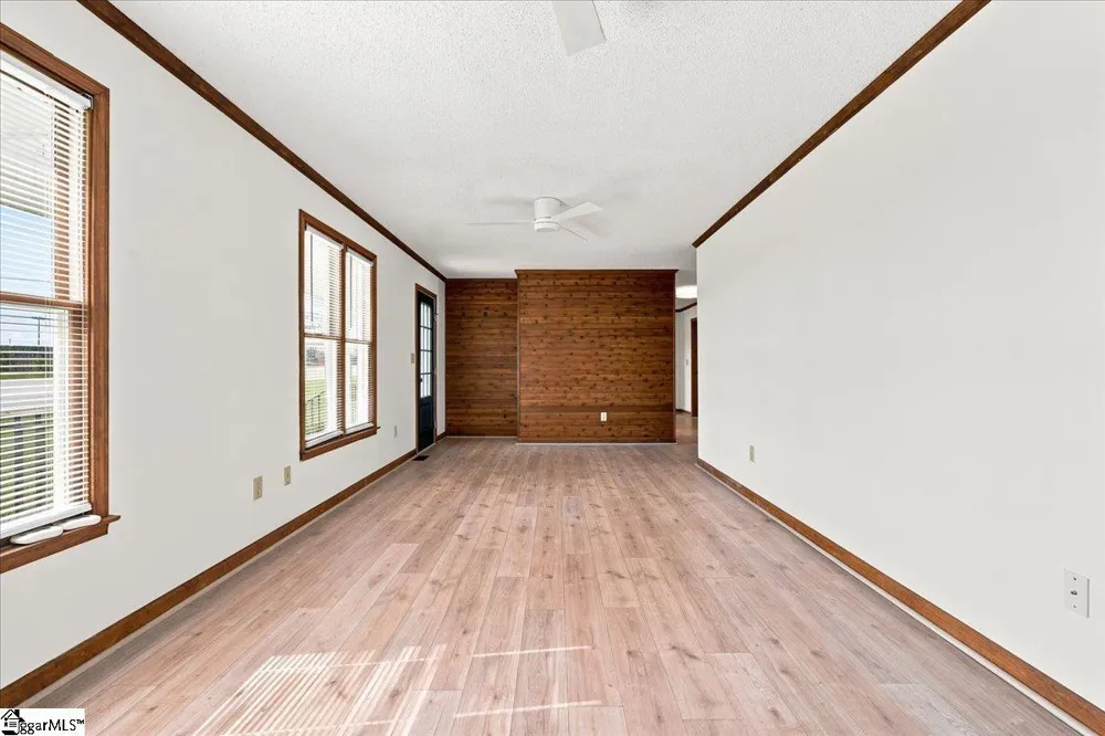 803 Quillen Avenue Fountain Inn, SC 29644