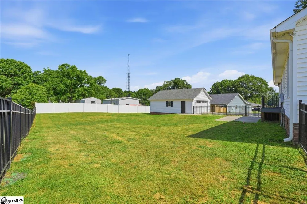 803 Quillen Avenue Fountain Inn, SC 29644