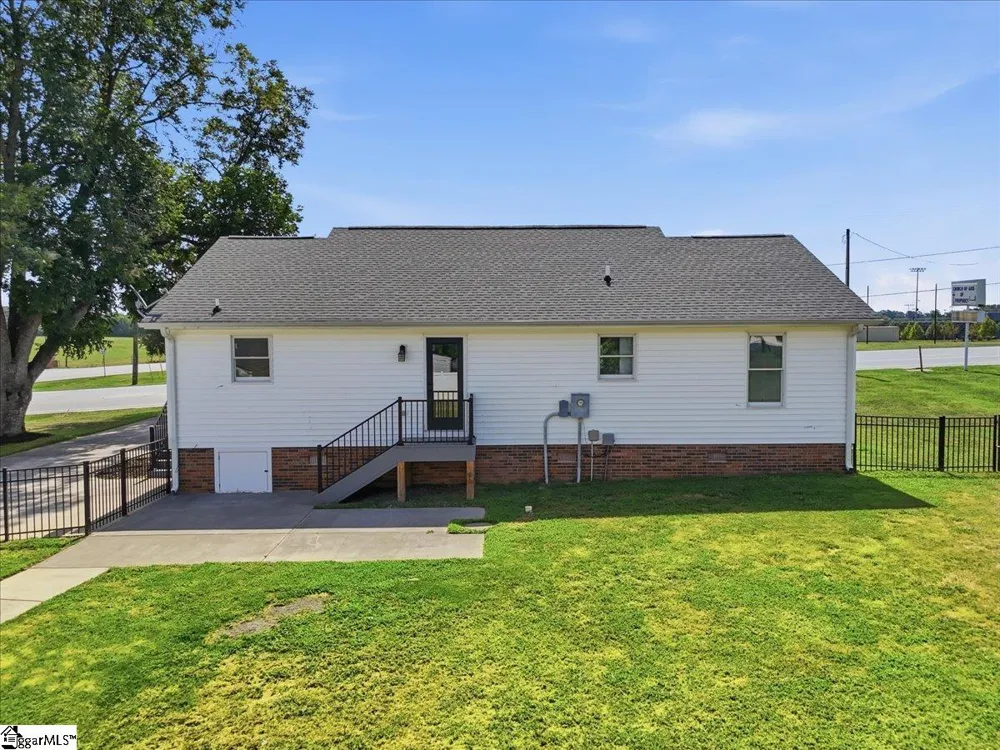 803 Quillen Avenue Fountain Inn, SC 29644