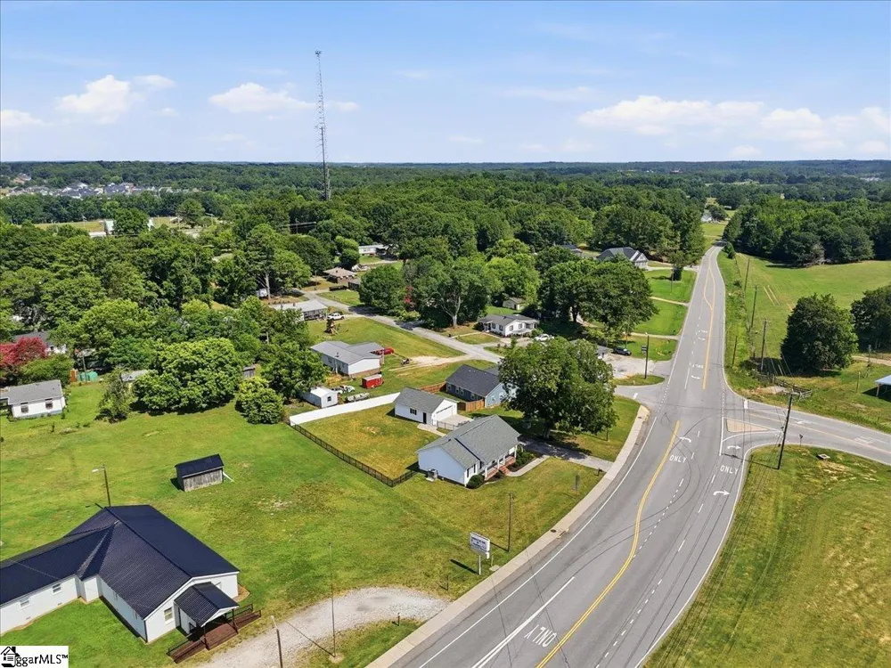 803 Quillen Avenue Fountain Inn, SC 29644