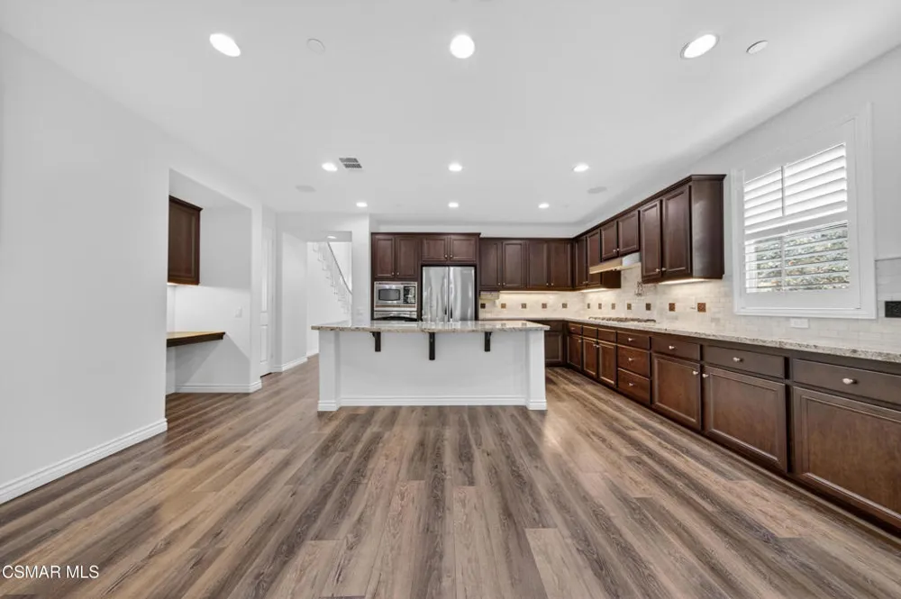 13907 Bear Fence Court Moorpark, CA 93021