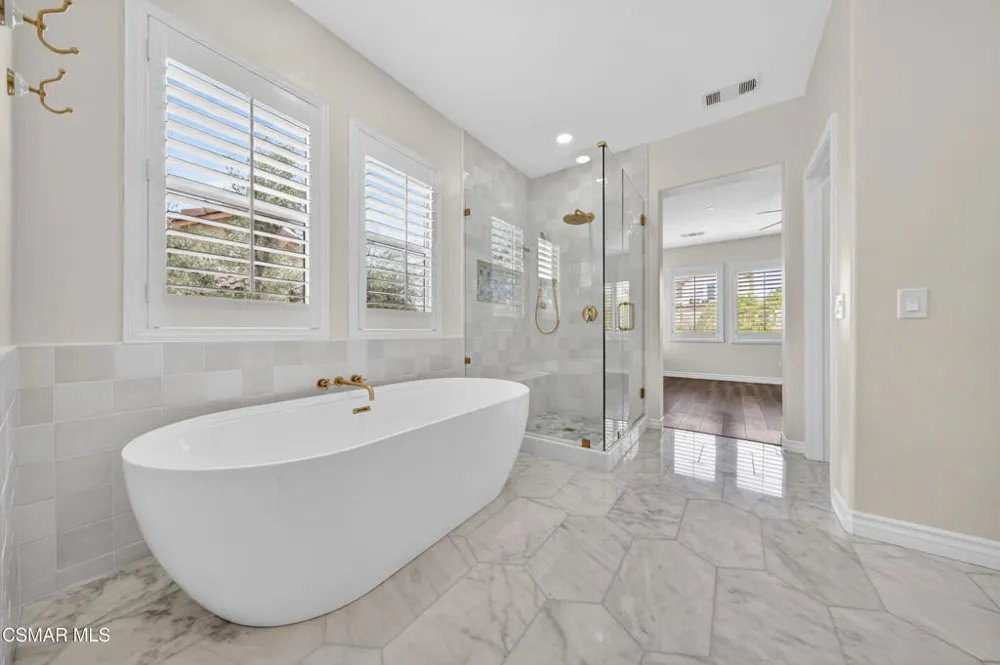 13907 Bear Fence Court Moorpark, CA 93021
