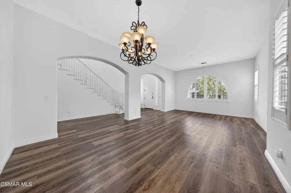 13907 Bear Fence Court Moorpark, CA 93021
