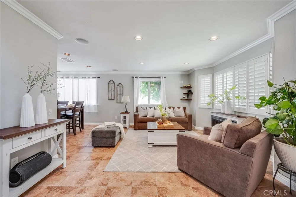 1121 Country Place Redlands, CA 92374