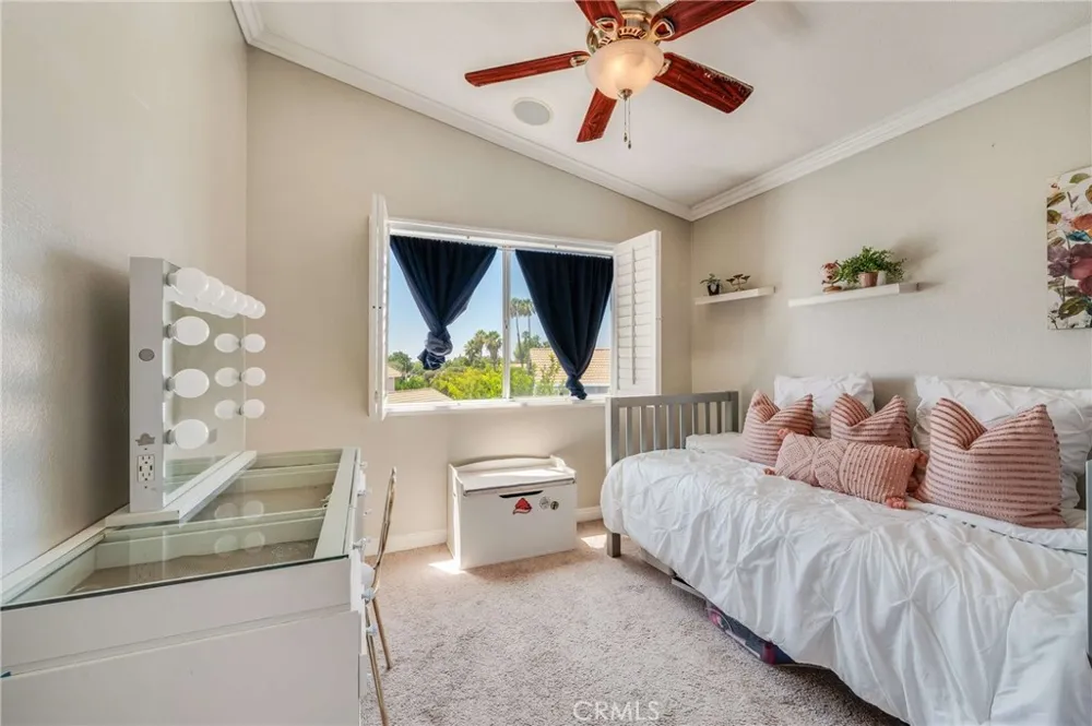 1121 Country Place Redlands, CA 92374