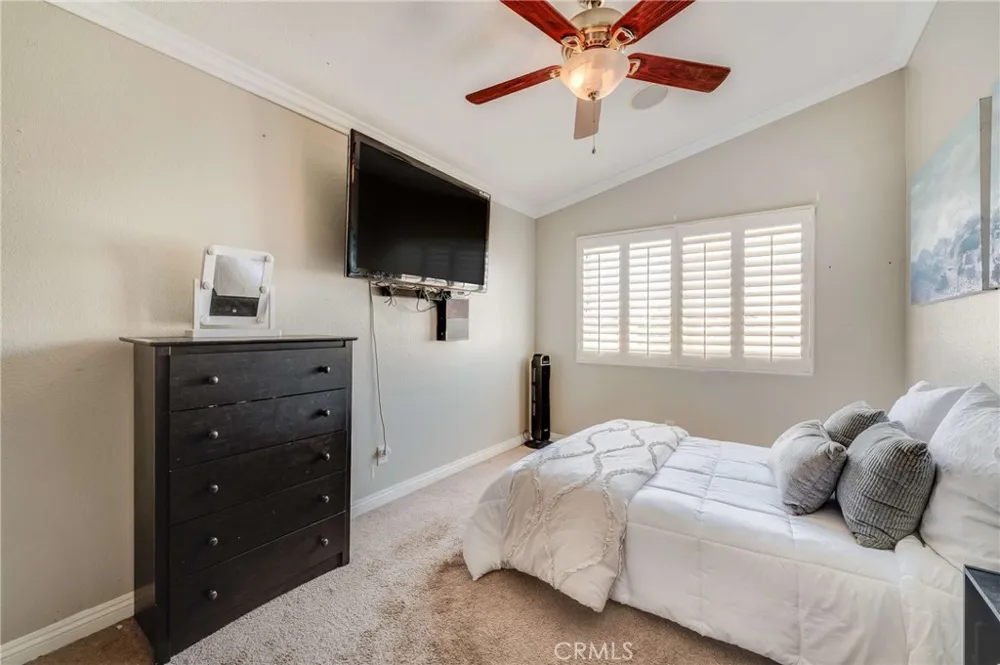 1121 Country Place Redlands, CA 92374