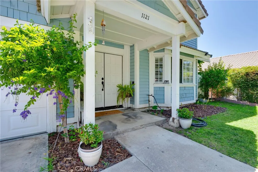 1121 Country Place Redlands, CA 92374