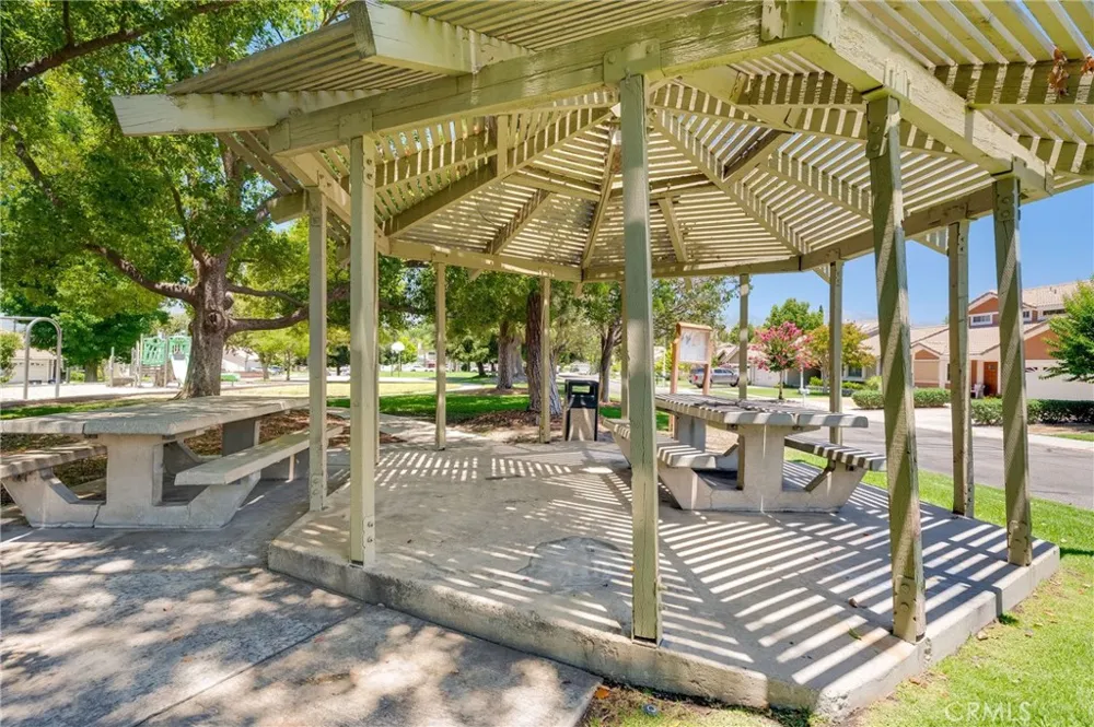 1121 Country Place Redlands, CA 92374