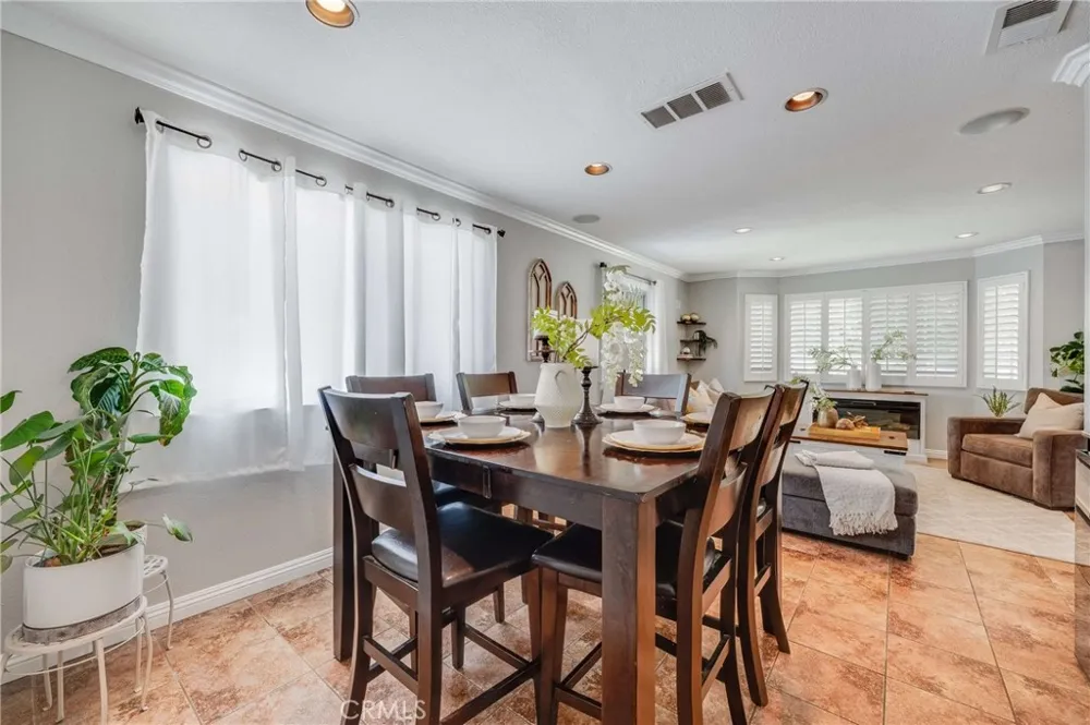 1121 Country Place Redlands, CA 92374