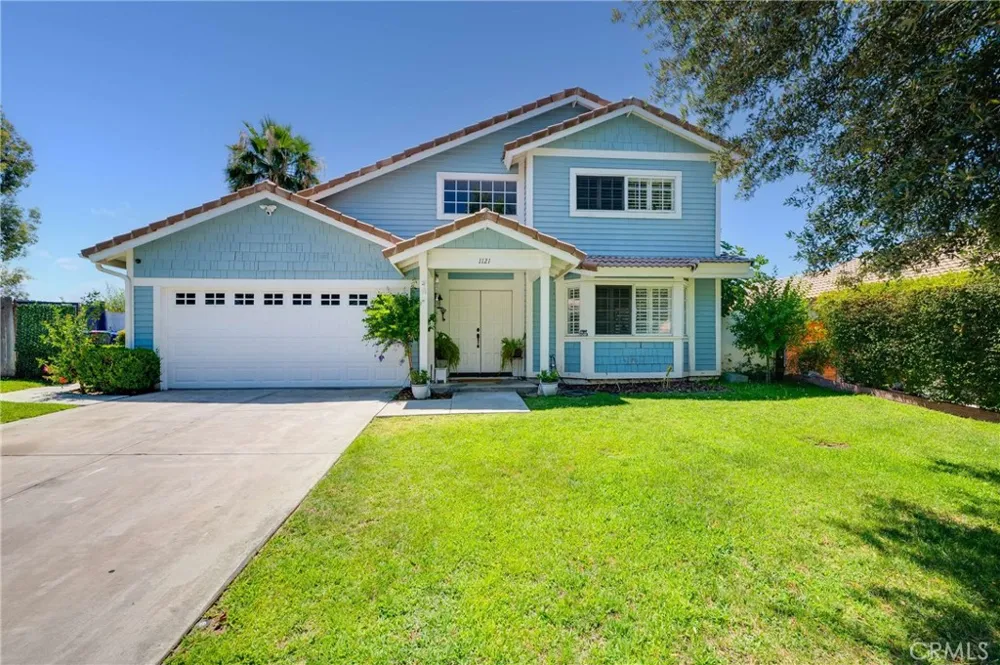 1121 Country Place Redlands, CA 92374