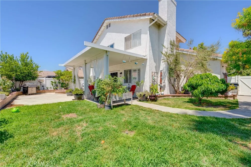 1121 Country Place Redlands, CA 92374
