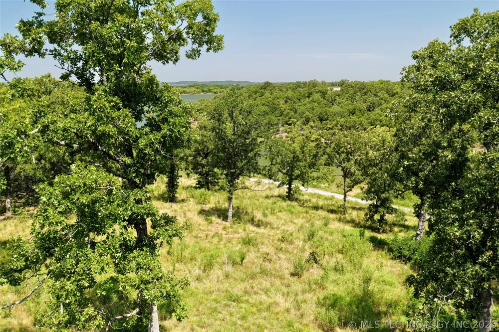 239 Patriot Pointe Eufaula, OK 74432