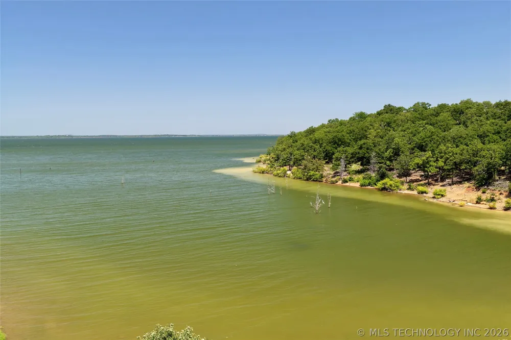 239 Patriot Pointe Eufaula, OK 74432
