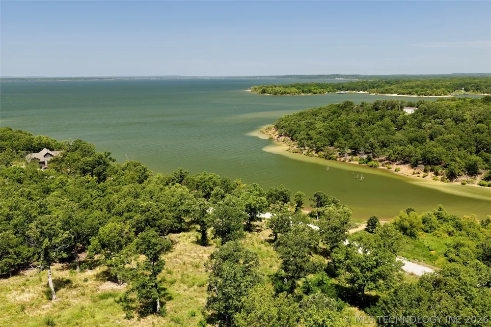 239 Patriot Pointe Eufaula, OK 74432