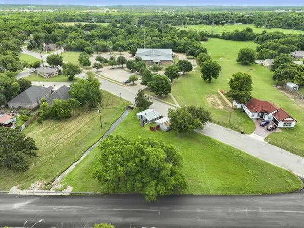 602 Trinity Street Cleburne, TX 76031