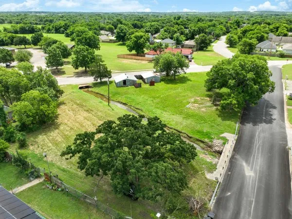 602 Trinity Street Cleburne, TX 76031