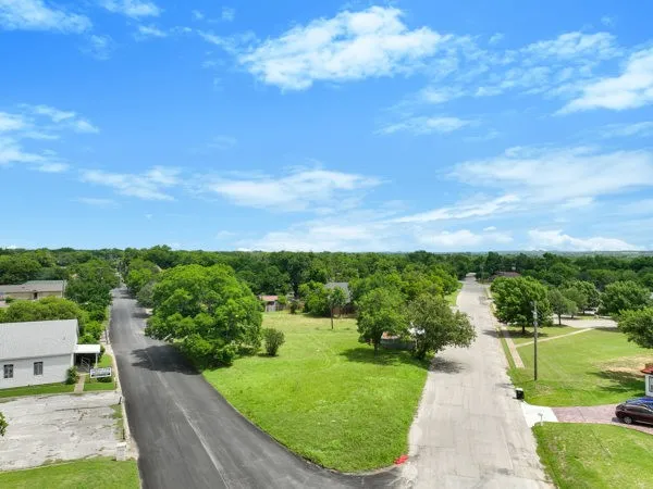 602 Trinity Street Cleburne, TX 76031