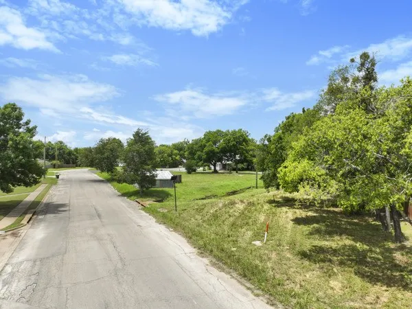 602 Trinity Street Cleburne, TX 76031