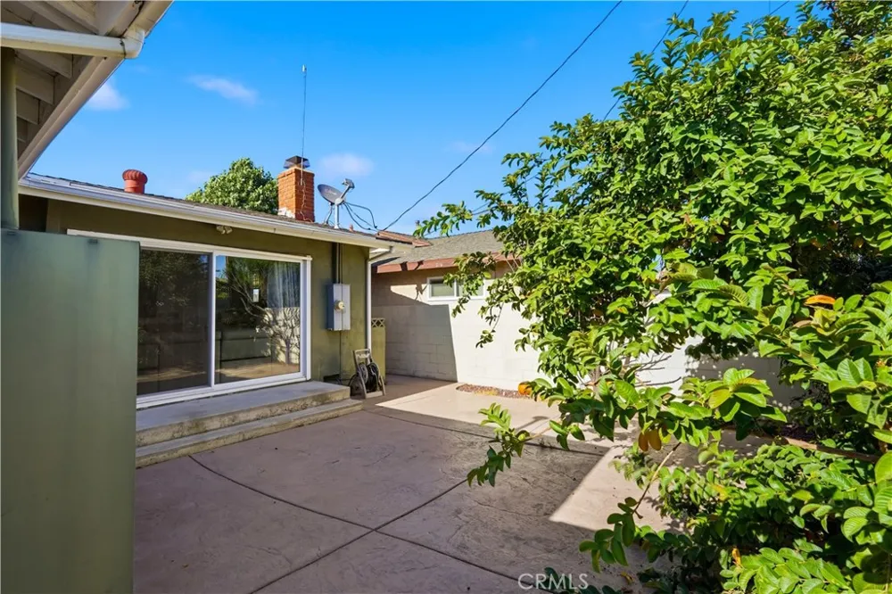 2346 W 234th W Torrance, CA 90501