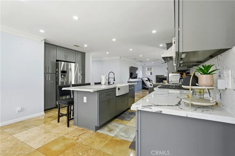 2346 W 234th W Torrance, CA 90501