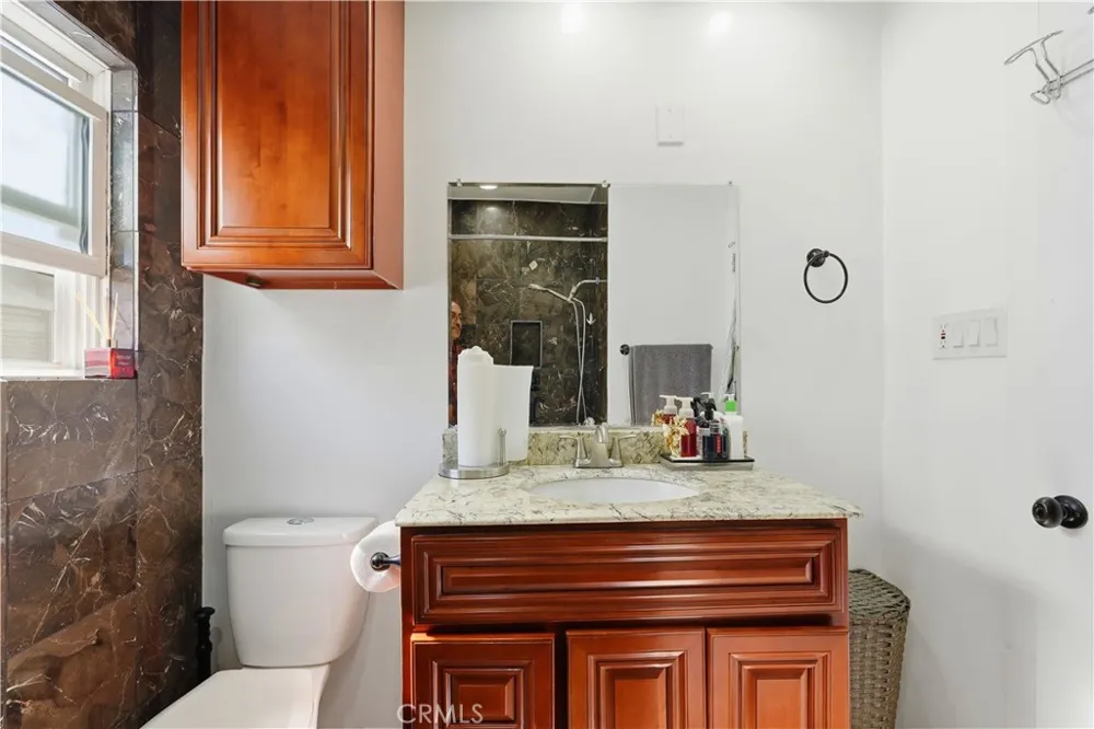 2346 W 234th W Torrance, CA 90501