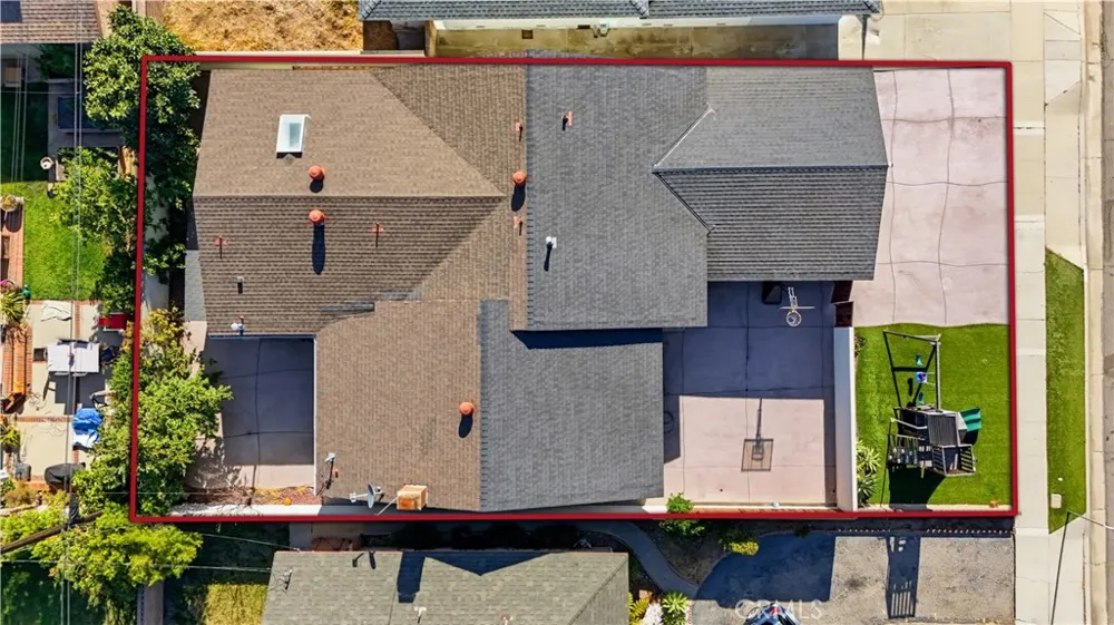 2346 W 234th W Torrance, CA 90501