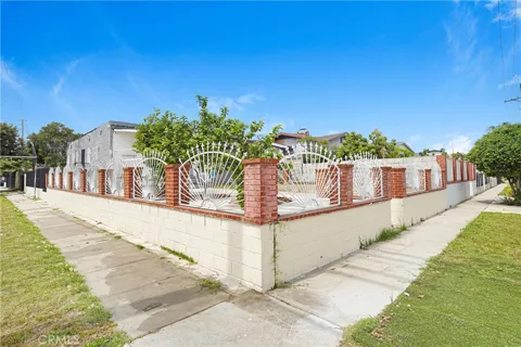 9027 Menlo