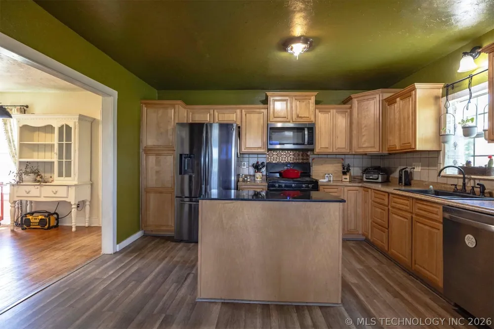 2307 County Road 3416 Byars, OK 74831