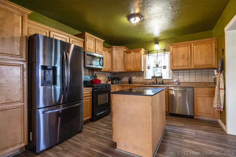 2307 County Road 3416 Byars, OK 74831