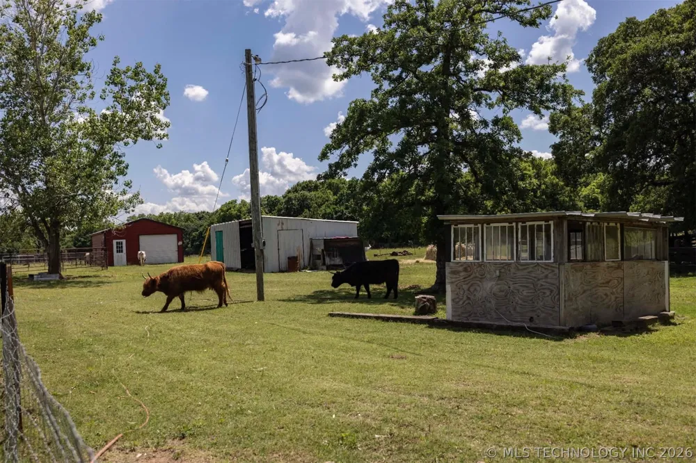 2307 County Road 3416 Byars, OK 74831