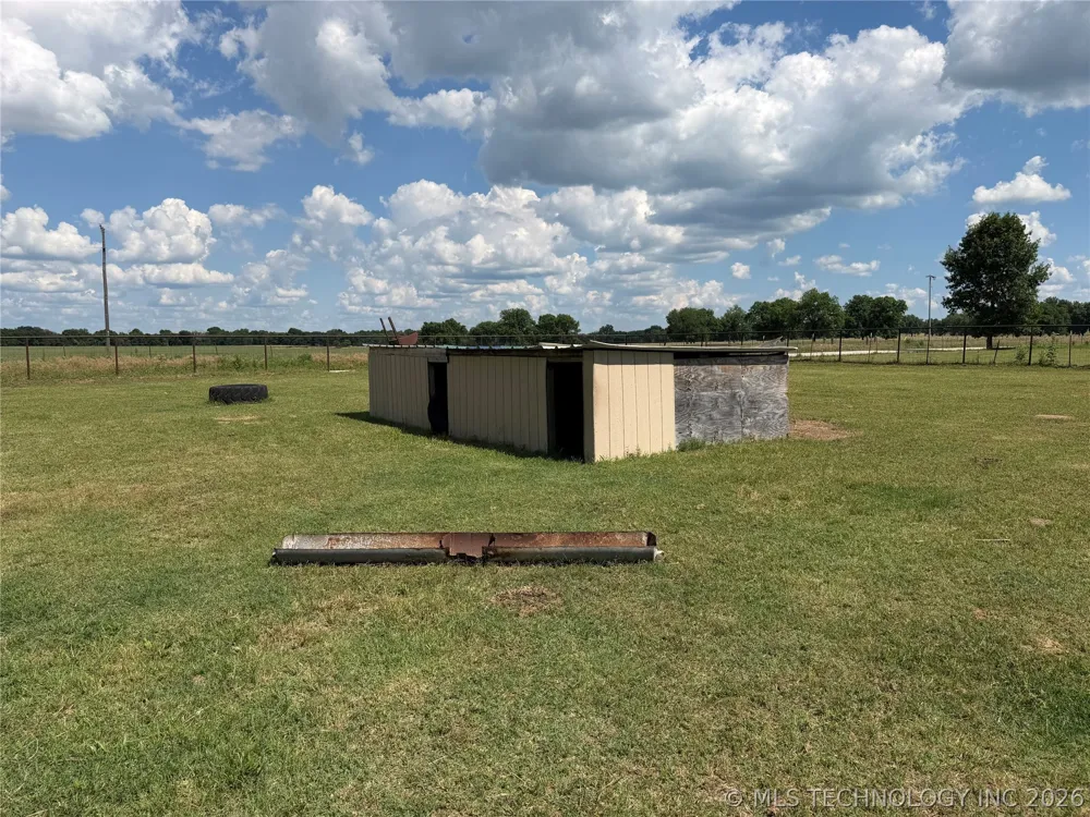 2307 County Road 3416 Byars, OK 74831