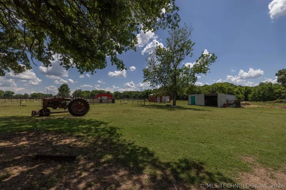 2307 County Road 3416 Byars, OK 74831