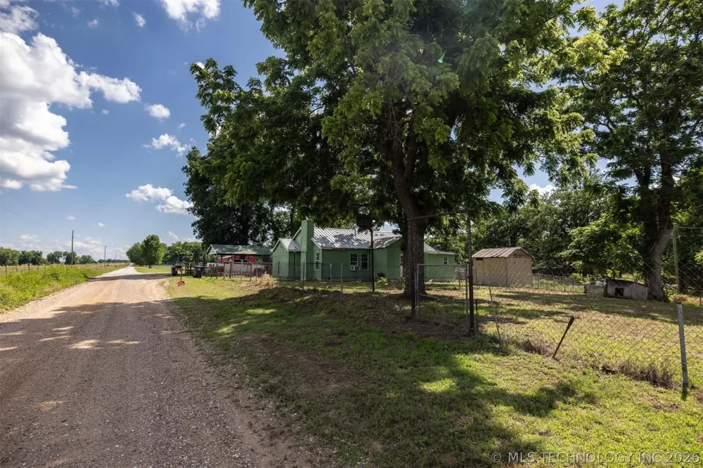 2307 County Road 3416 Byars, OK 74831
