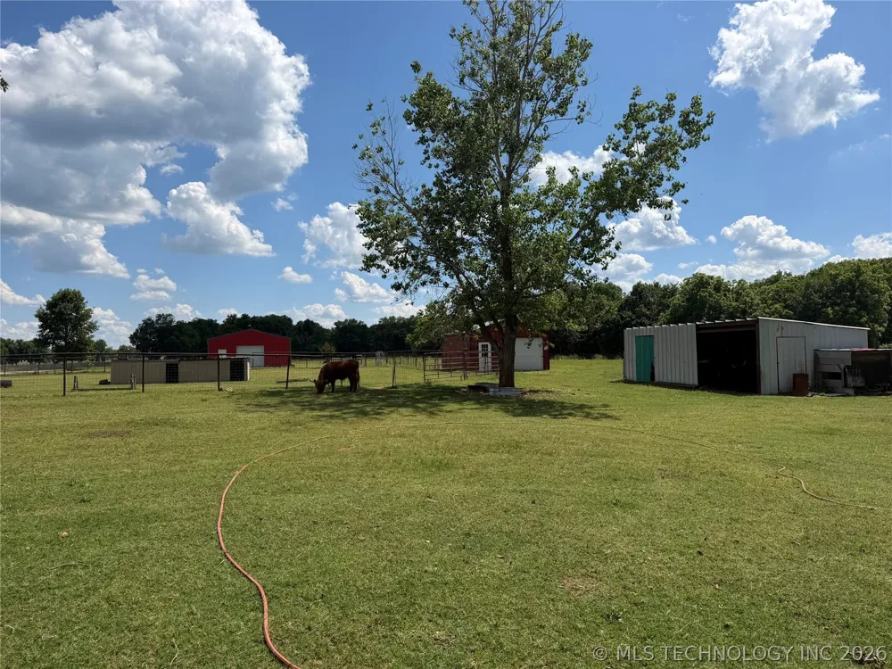2307 County Road 3416 Byars, OK 74831
