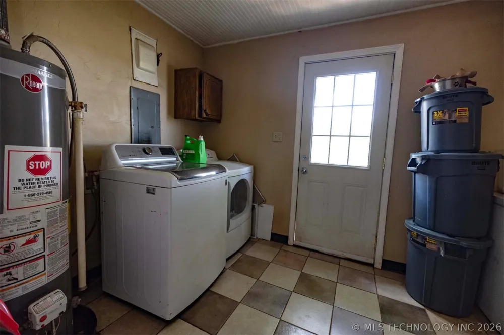 2307 County Road 3416 Byars, OK 74831