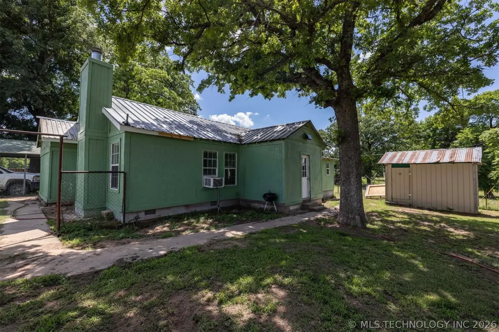 2307 County Road 3416 Byars, OK 74831