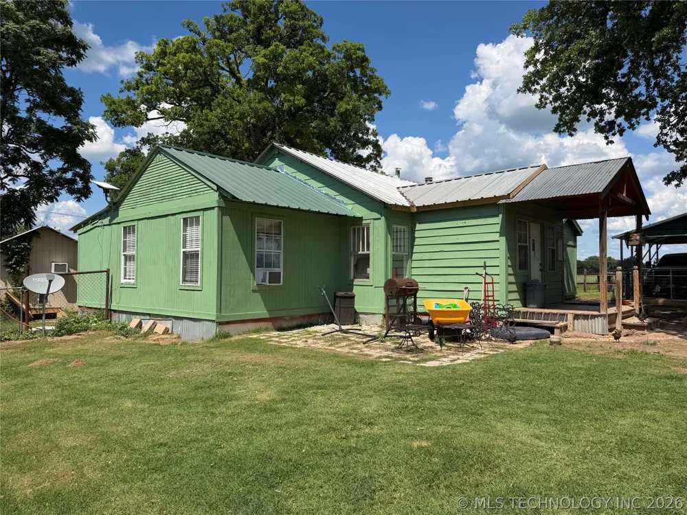 2307 County Road 3416 Byars, OK 74831
