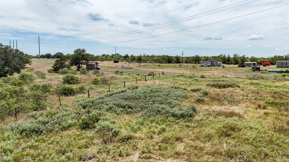 1 Fox Lane Lockhart, TX 78644