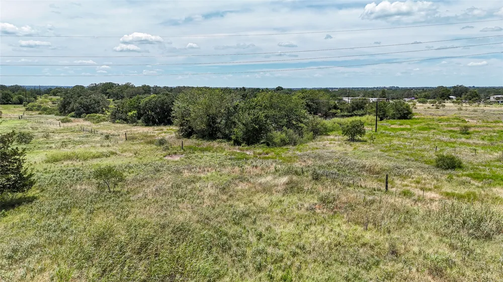 4 Fox Lane Lockhart, TX 78644