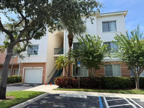 9208 W Myrtlewood Cir W #208