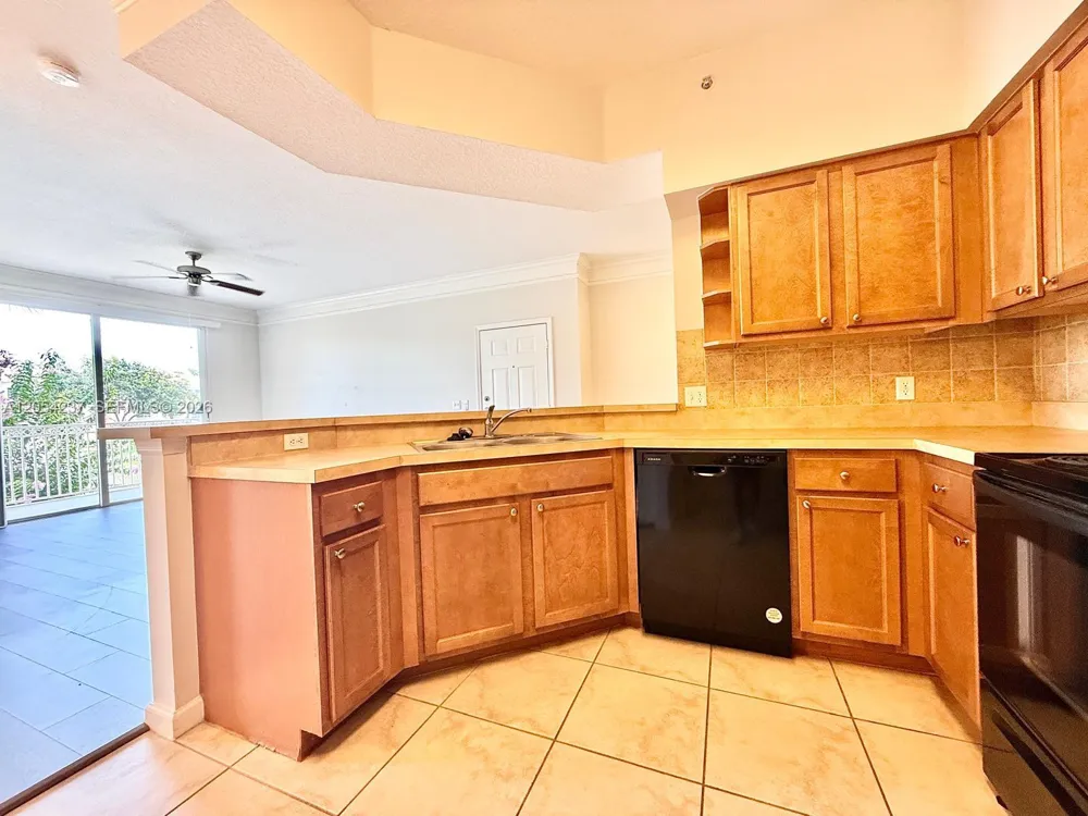 9208 W Myrtlewood Cir W #208 Palm Beach Gardens, FL 33418