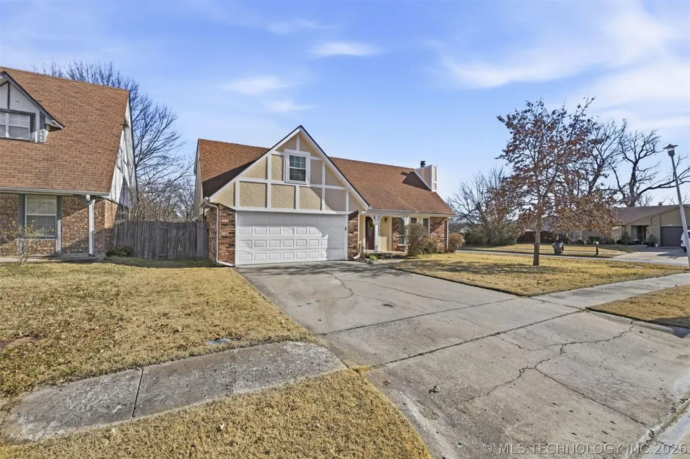 8329 118th EastAvenue Owasso, OK 74055