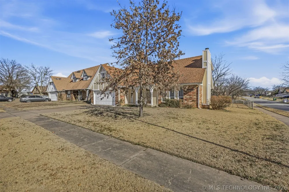 8329 118th EastAvenue Owasso, OK 74055