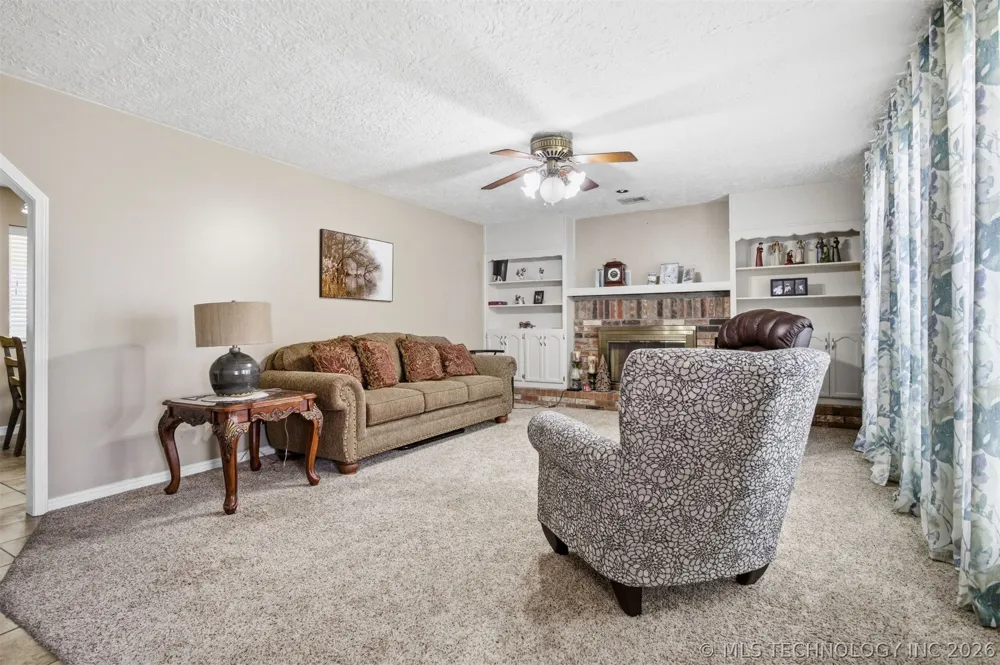 8329 118th EastAvenue Owasso, OK 74055