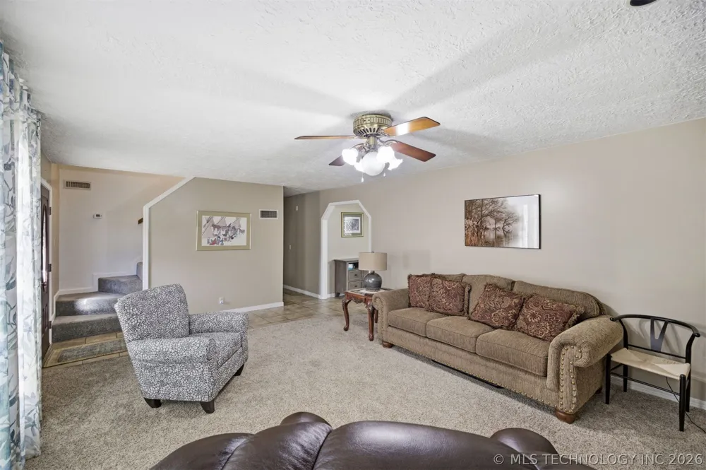 8329 118th EastAvenue Owasso, OK 74055
