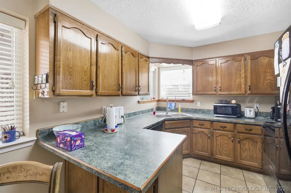 8329 118th EastAvenue Owasso, OK 74055